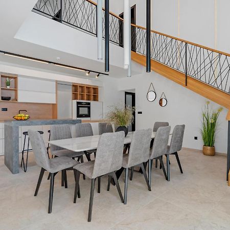Beautiful Home In Omis With Kitchen Esterno foto