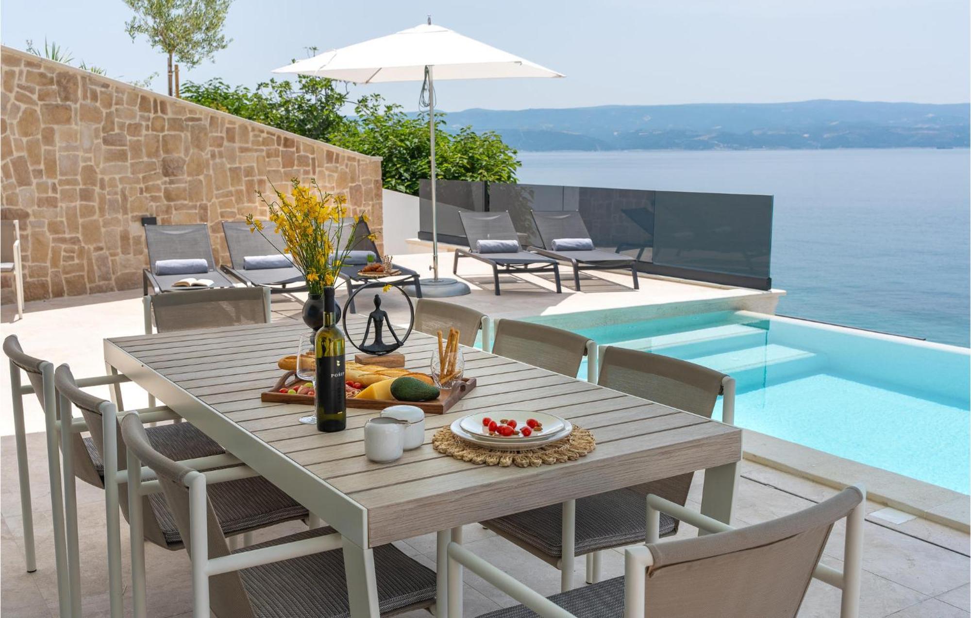 Beautiful Home In Omis With Kitchen Esterno foto