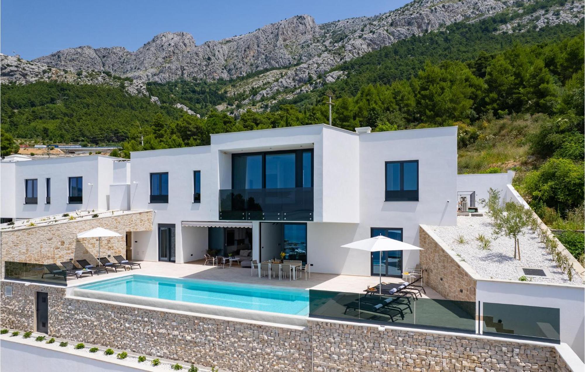 Beautiful Home In Omis With Kitchen Esterno foto